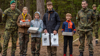 Ilustrační obrázek ke článkuČeští chemici navštívili skautský tábor v Litvě