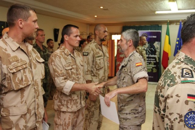  Předání děkovného listu „Commendation letter“