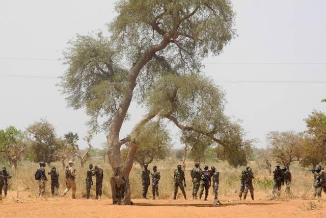 Třítýdenní kurz pro současné i budoucí instruktory malijské armády probíhá pod vedením také českých instruktorů ze 102. průzkumného praporu