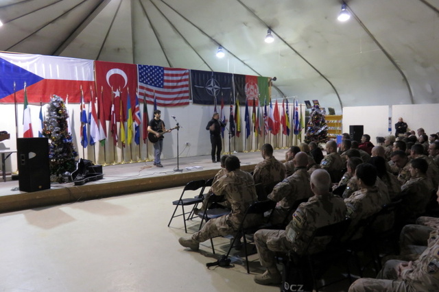 i v Kábulu došlo na hudební produkci