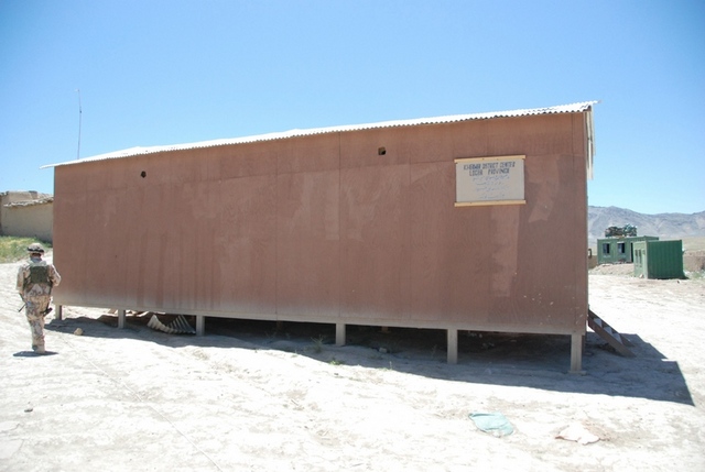 Současné okresní centrum v Kherwaru 