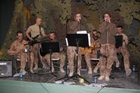 Koncert na základně Shank.