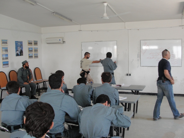 Kapitán Václav P. při výcviku nováčků Afghánské národní policie