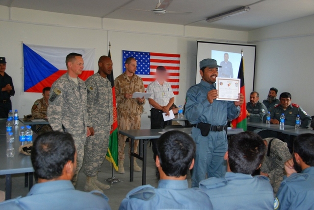 Absolventi jsou na sebe velmi pyšní