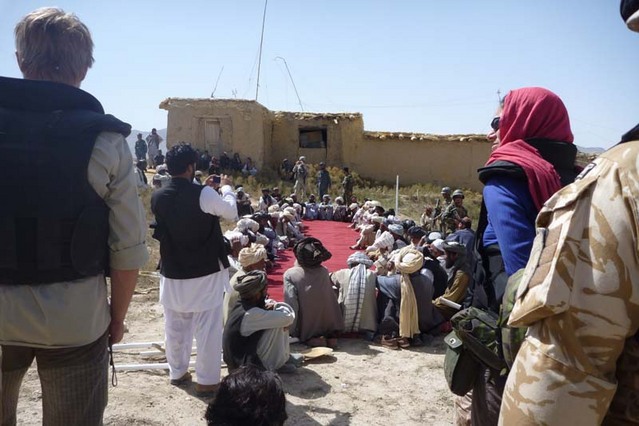 Setkání se uskutečnilo typickým afghánským způsobem