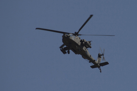 Podpora bitevních vrtulníků AH-64 Apache při operaci Clean Garden