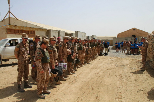 Poslední kontrola a rozloučení s kamarády