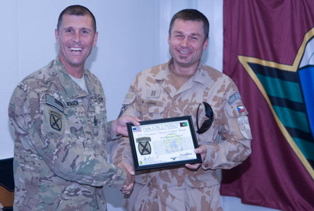 Vrchní praporčík 7. jednotky AČR PRT ISAF a vrchní praporčík TF Patriot Steven Womack