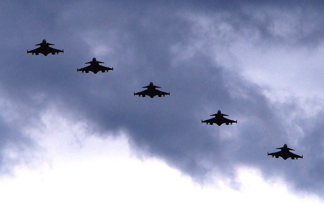 Gripeny se průletem přivítaly s čáslavskou základnou