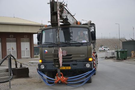 Čeští vojáci v Kábulu pomáhali s přepravou objemného nákladu