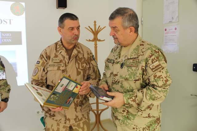 Rozloučení s generálem Maximem