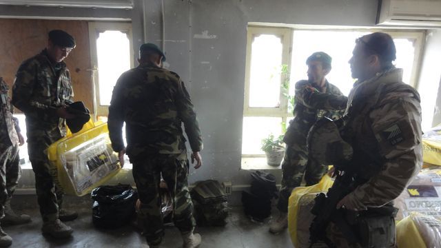 Předání zimních doplňků