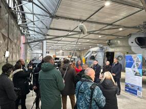 Výcvik pilotů vrtulníků bude Centrum leteckého výcviku LOM PRAHA provádět na přerovském letišti