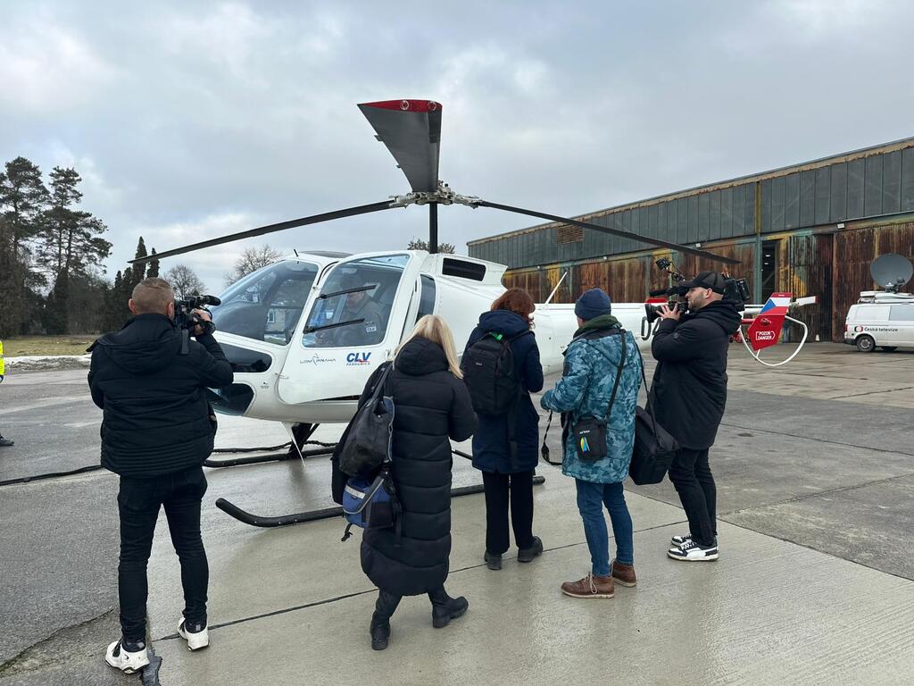 Výcvik pilotů vrtulníků bude Centrum leteckého výcviku LOM PRAHA provádět na přerovském letišti