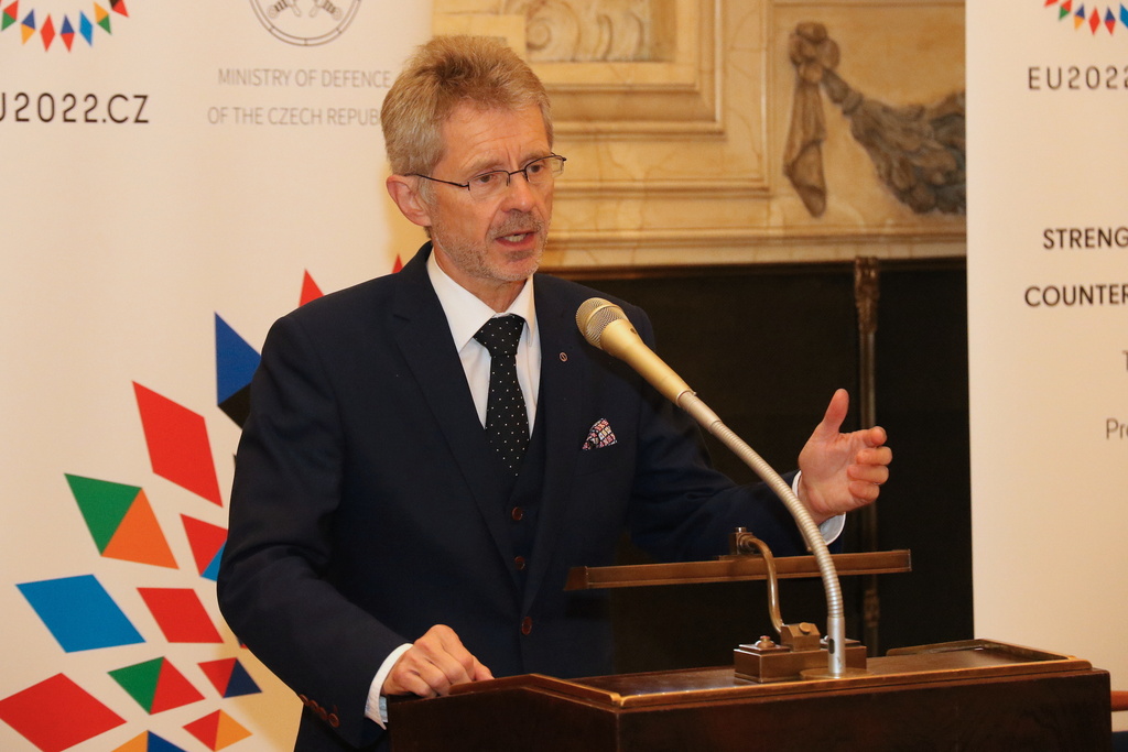 Předseda Senátu Parlamentu ČR Miloš Vystrčil na zahájení konference Posilování odolnosti a čelení hybridnímu působení