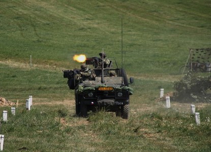 Cihelna přilákala na dvacet tisíc příznivců armády