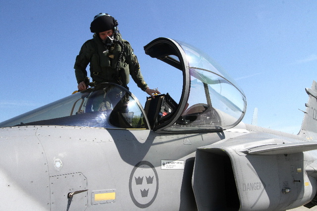  Pilot letounu JAS-39 Gripen Vzdušných sil Švédského království
