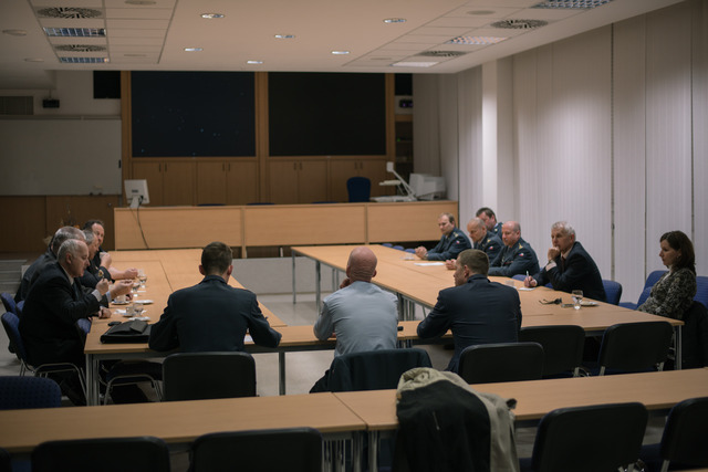 Jednání se zastupiteli měst a obcí v zasedací místnosti