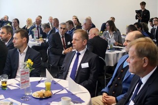 Odborné konference se zúčastnili i zástupci zbrojařských firem