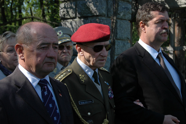 Pietní vzpomínky se zúčastnil také armádní generál Tomáš Sedláček
