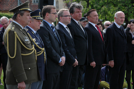 Hosté pietního aktu