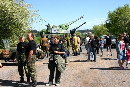 statické ukázky techniky 13. dělostřelecké brigády (3) 