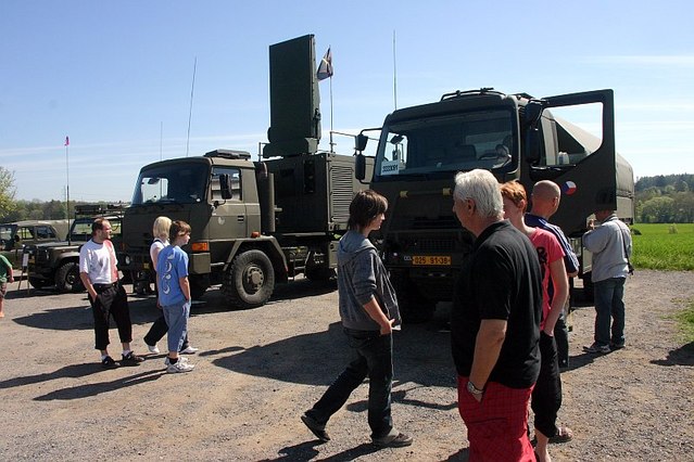 statické ukázky techniky 13. dělostřelecké brigády (4)
