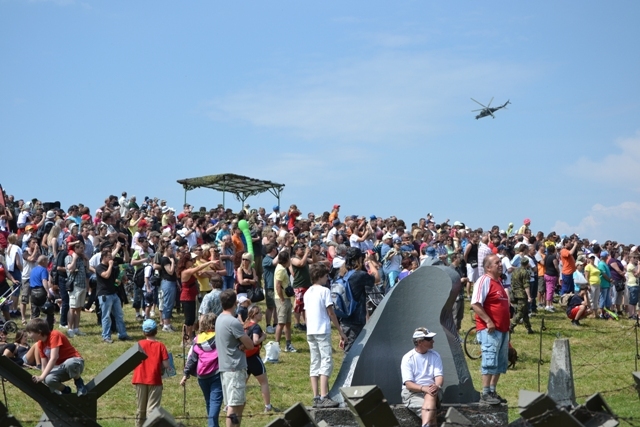 Mi-24 nad opevněním
