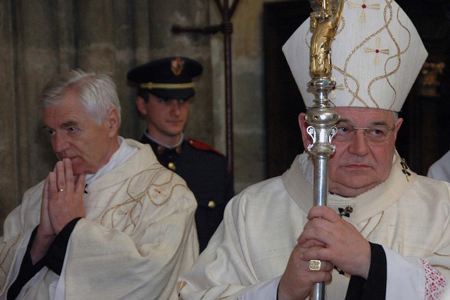 Bohoslužbě v katedrála sv. Víta, Václava a Vojtěcha předsedal pražský arcibiskup kardinál Dominik Duka