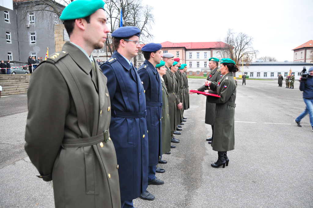 Předání Medailí za službu v OS 