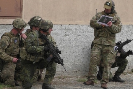 Hlavní aktéři Ample Strike: Co musí zvládat předsunutý letecký návodčí