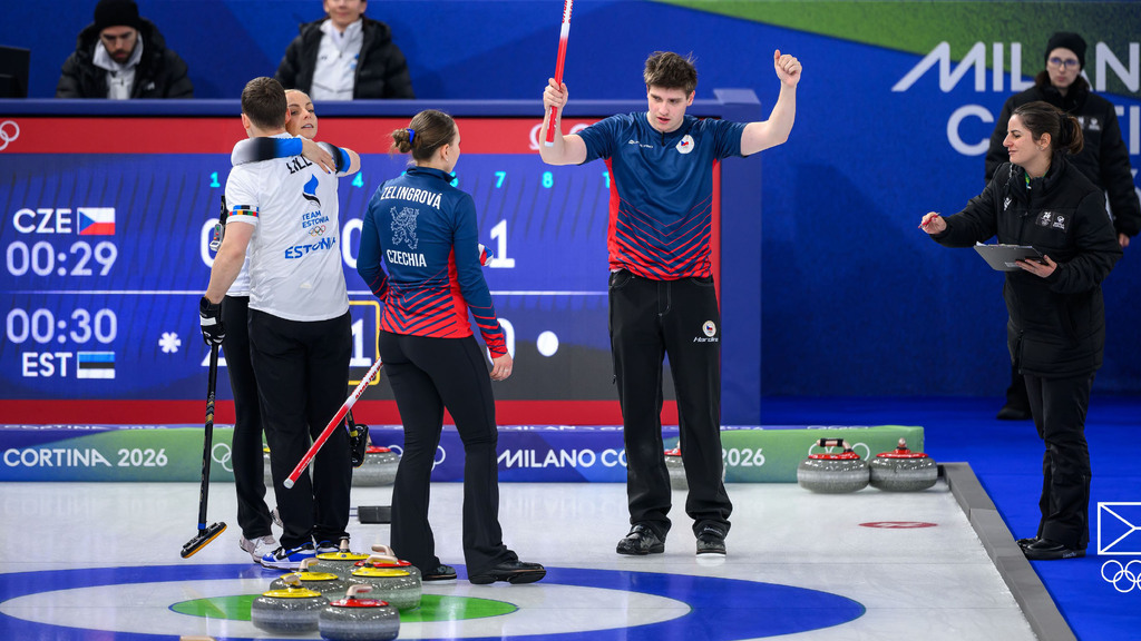 Výhra curlerů Zelingrové s Chabičovským na závěr, v olympijském turnaji berou 8. místo