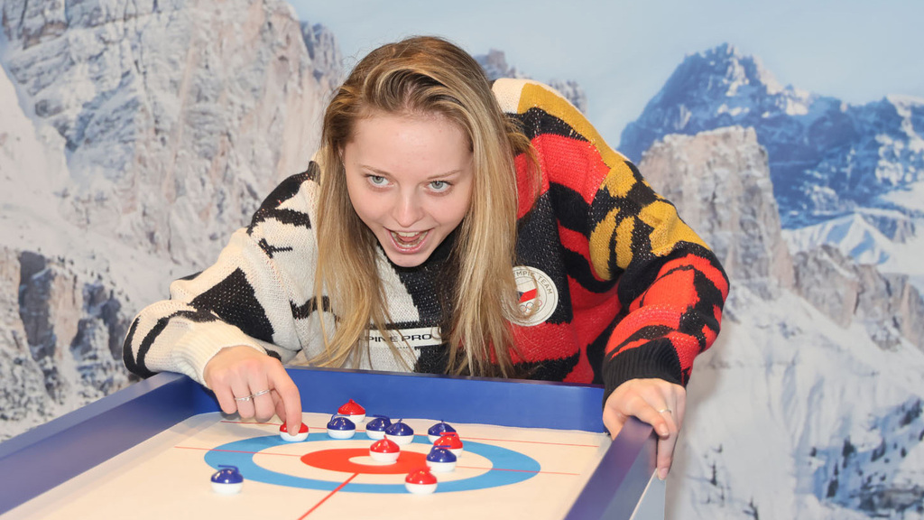 Anežka Indráčková chce v Predazzu zažít pořádný kotel, skákat bude i za sestru Karolínu