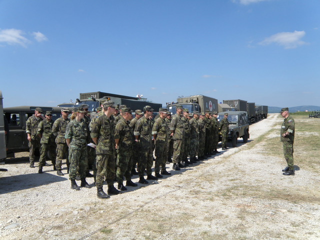 Nástup příslušníků konvoje v 0 point camp.