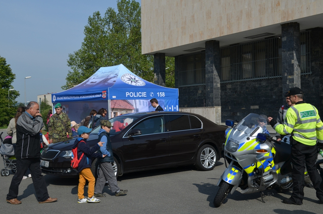 5 Den dětí Vyškov - prezentace PČR