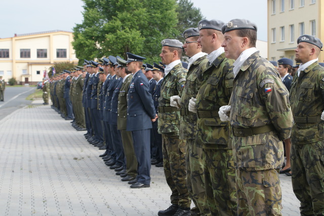 Slavnostní nástup ke Dni ozbrojených sil ČR (3)