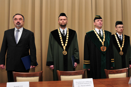 „Nejlepší učitel je ten, který inspiruje,“ zaznělo na shromáždění pedagogů Univerzity obrany