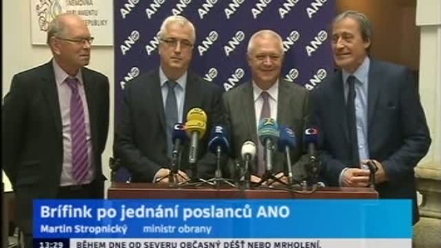 Ministr obrany - tisková konference poslaneckého klubu Hnutí ANO