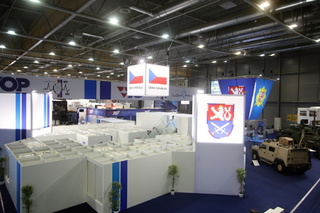 Expozice u stánku MO a GŠ 