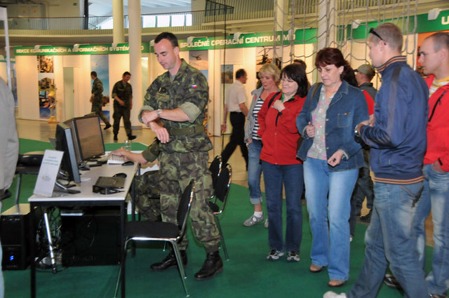 Zájem o novinky spojené s Armádou České republiky byl veliký