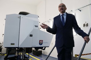 Petr Chmátal představil i technickou stránku trenažéru.