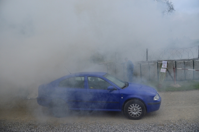 Výbuch vozidla v prostoru vjezdu FOB Eagle 