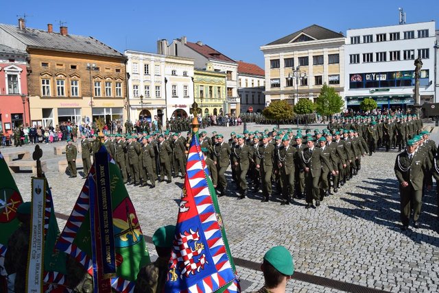 Ke slavnostnímu nástupu sedmička tradičně používá slavnostní uniformy 