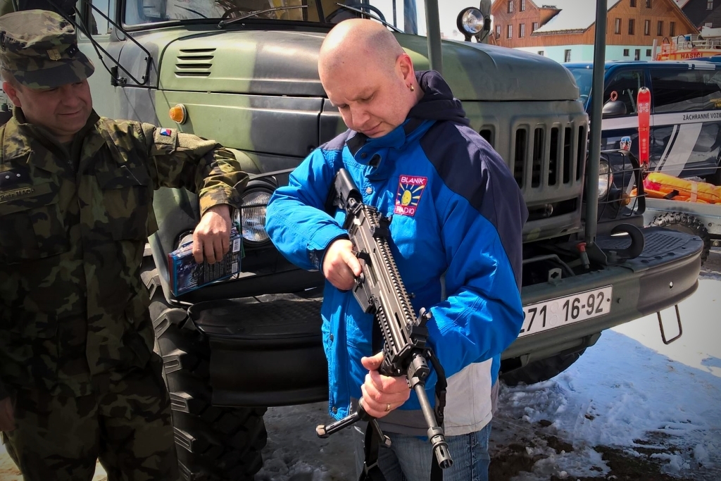 Návštěvníci oslav v šumavské Kvildě se mohli seznámit s technikou a zbraněmi vojáků ze strakonického protiletadlového pluku. 