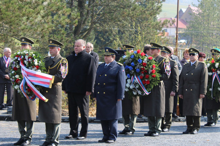 Zástupci resortu uctili oběti vypálených obcí Javoříčko a Zákřov
