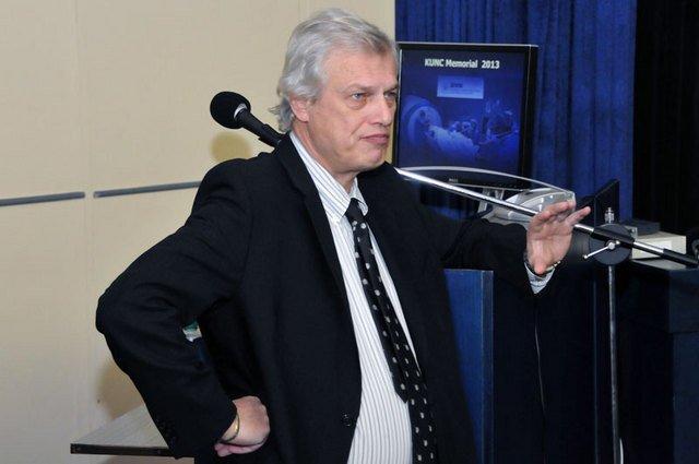 Profesor Vladimír Beneš se pochlubil s některými úspěchy, kterých dosahují neurochirgové pod jeho vedením ve střešovické vojenské nemocnici