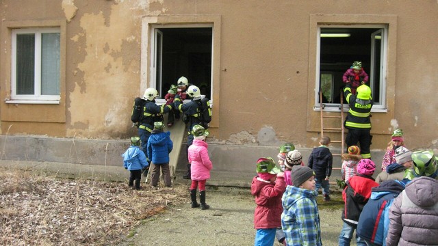 Ukázky záchranné roty pro děti