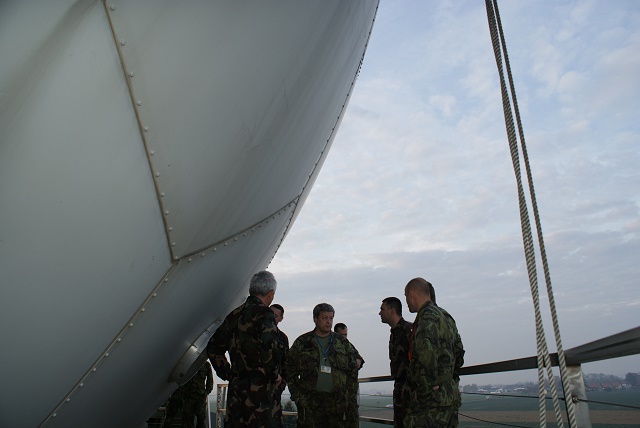  Diskutovalo se i o údržbě vnějšího pláště radomu