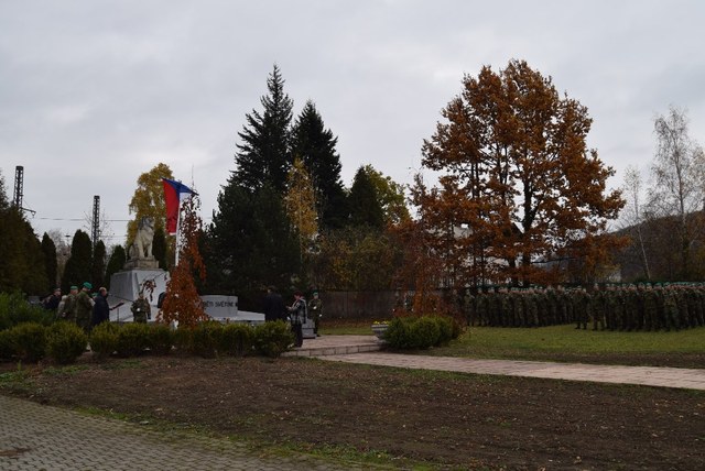 Celkový pohled na pietní místo, na jehož rekonstrukci se významnou měrou podílelo Ministerstvo obrany