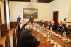 Setkání zástupců partnerských občanských sdružení s managementem školy v Klubu Univerzity obrany.
